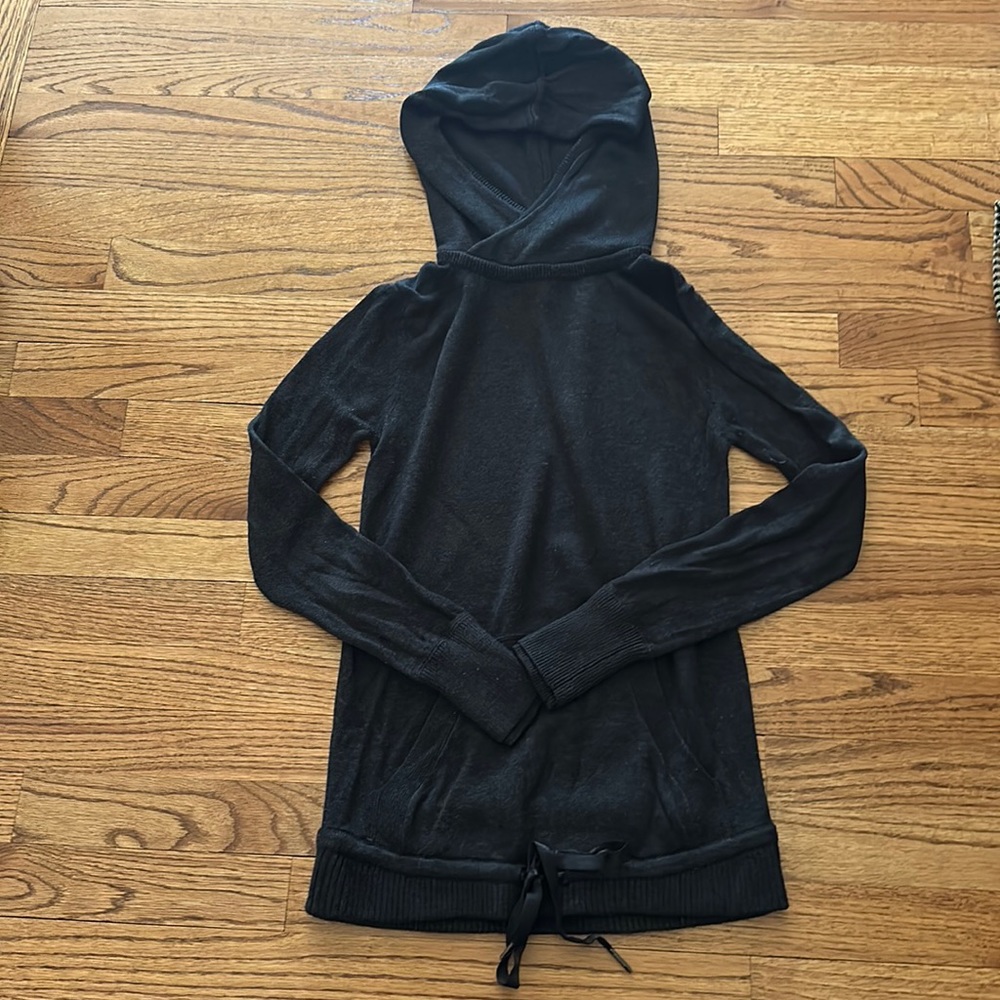 Lululemon Size 2 Black Hooded Sweater Cozy